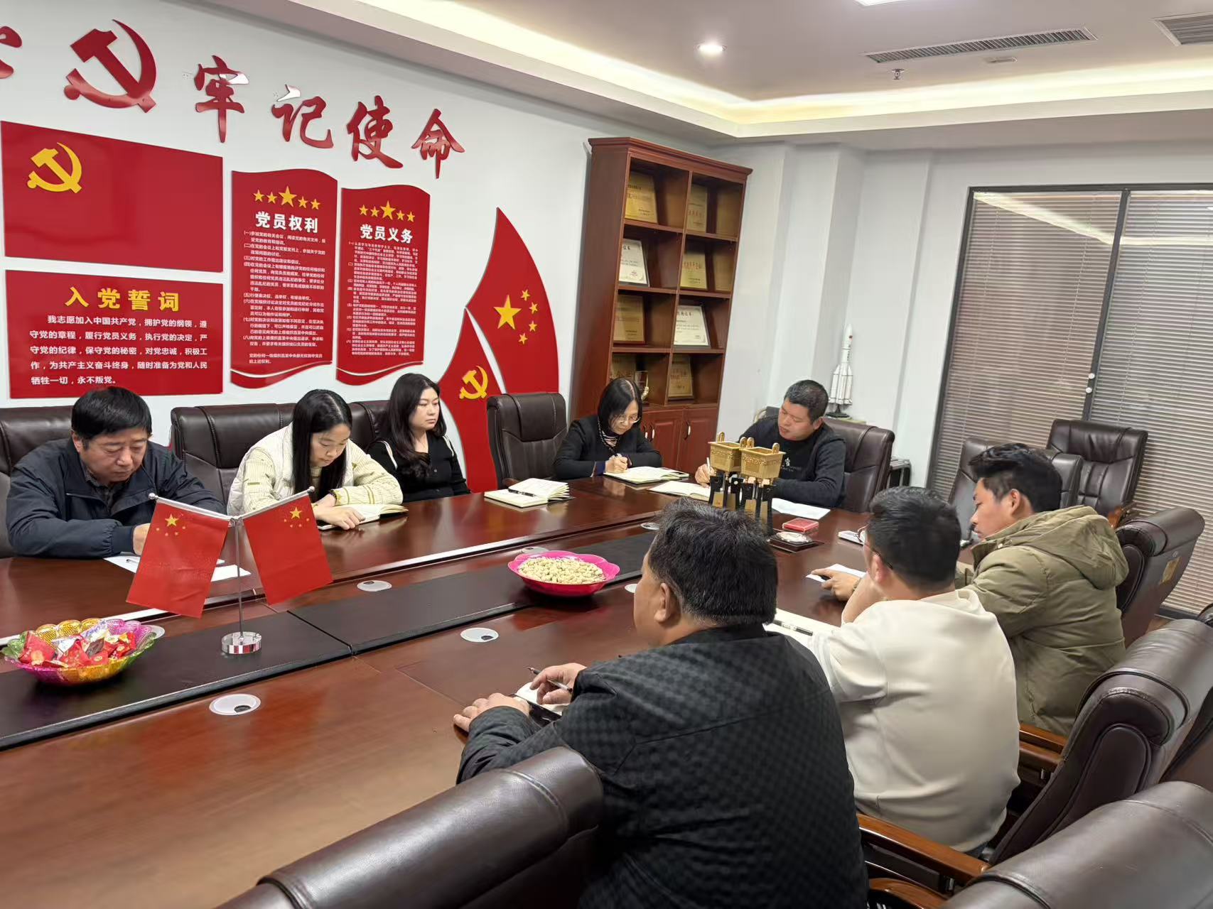 深学细悟新时代思想，笃行实干建新功